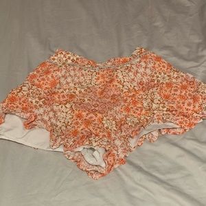 Forever 21 ruffle pattern boho shorts
